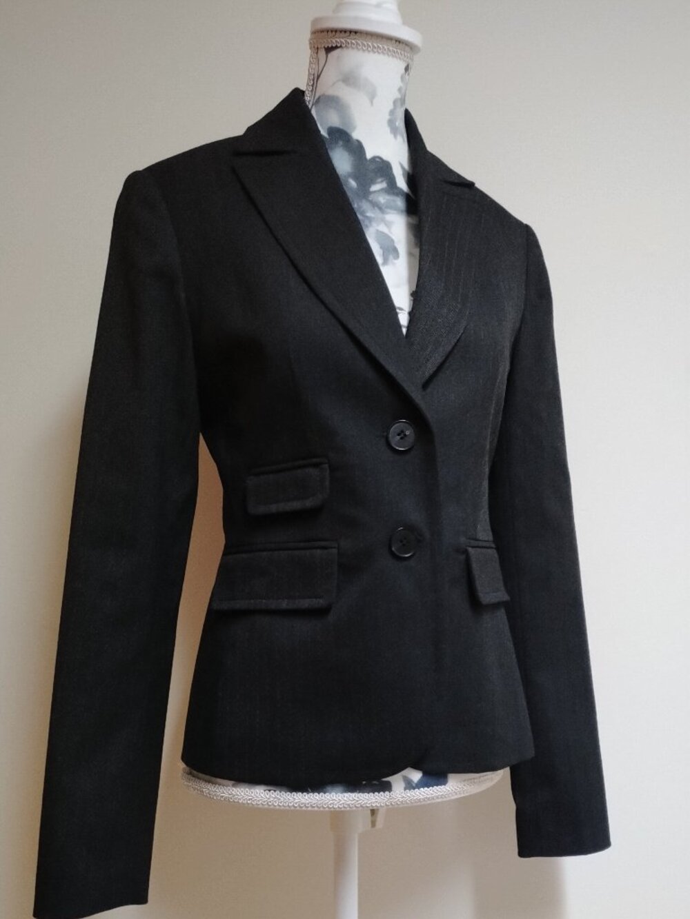 Jacob Charcoal Grey Two-Button Blazer Made in CANADA, NWT Size 0